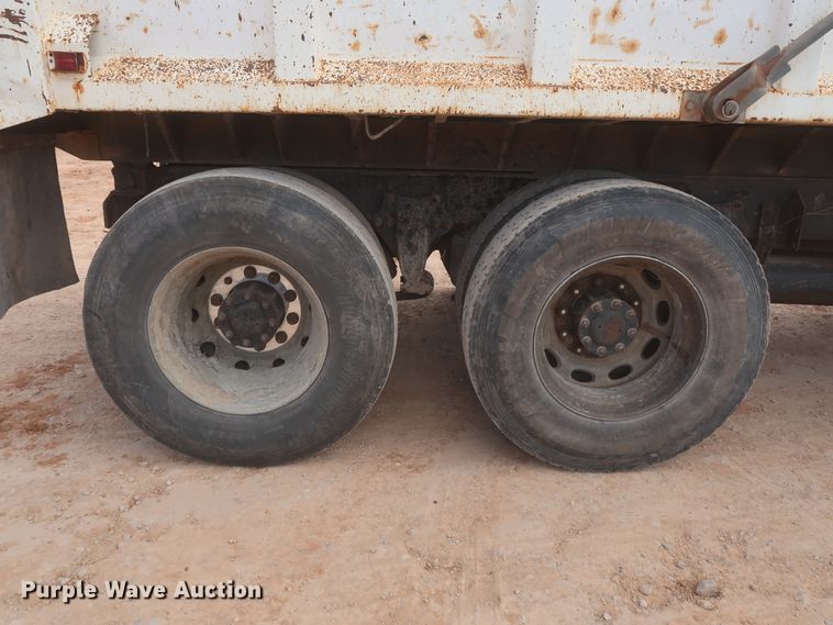 image for item DJ1884 2000 Freightliner FLD120  dump truck