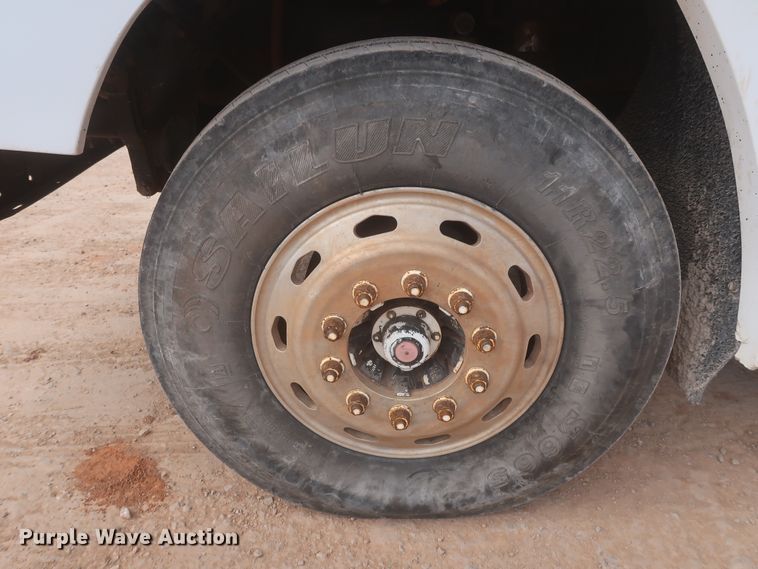 image for item DJ1884 2000 Freightliner FLD120  dump truck