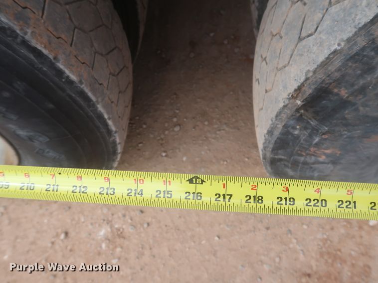 image for item DJ1884 2000 Freightliner FLD120  dump truck