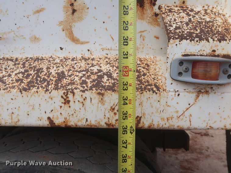 image for item DJ1884 2000 Freightliner FLD120  dump truck