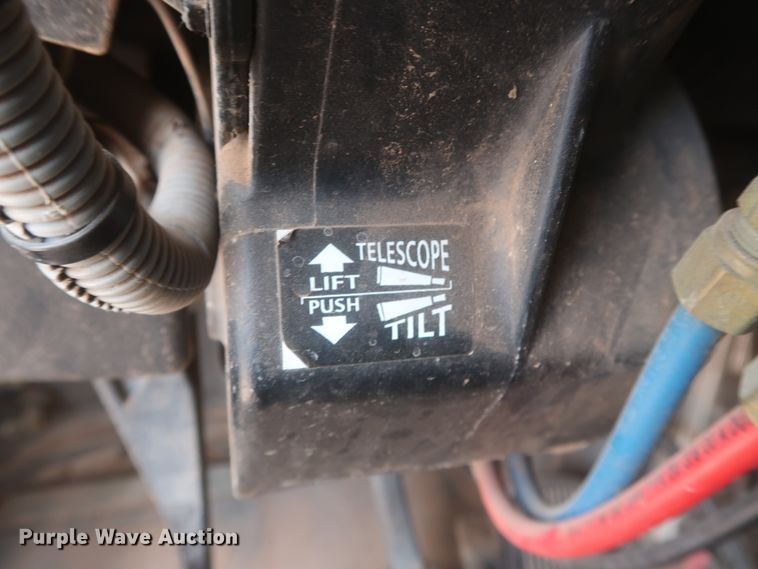 image for item DJ1885 1999 Freightliner FLD120  dump truck