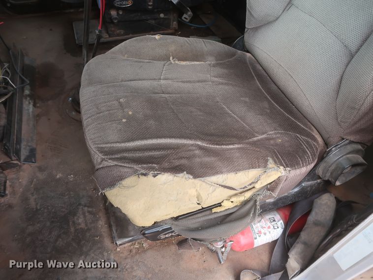 image for item DJ1885 1999 Freightliner FLD120  dump truck