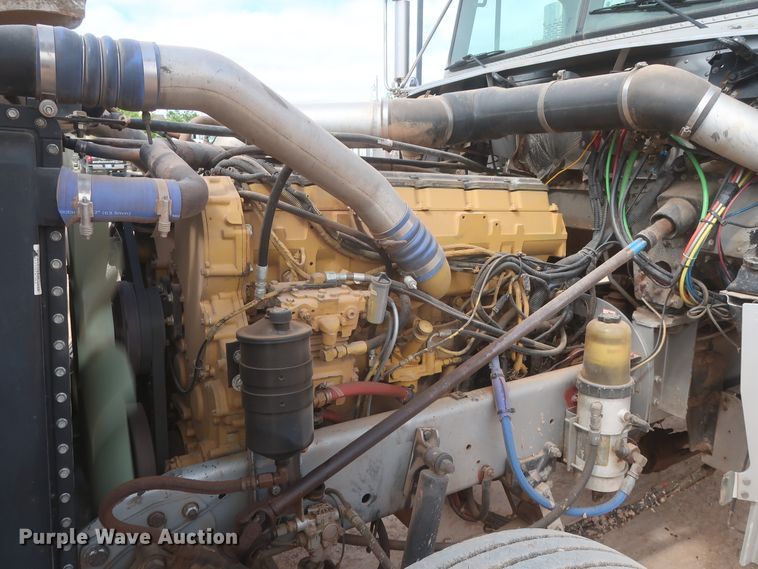 image for item DJ1885 1999 Freightliner FLD120  dump truck