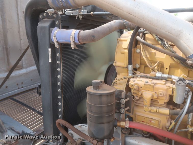 image for item DJ1885 1999 Freightliner FLD120  dump truck