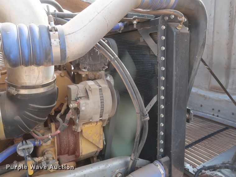 image for item DJ1885 1999 Freightliner FLD120  dump truck