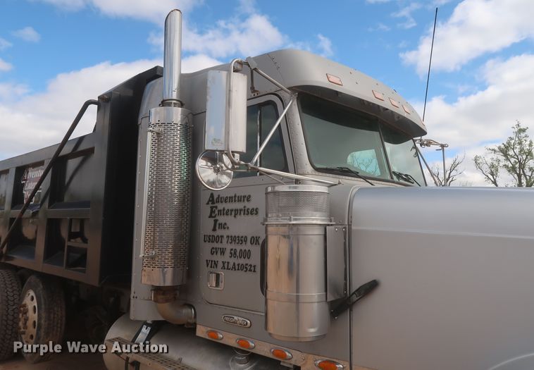 image for item DJ1885 1999 Freightliner FLD120  dump truck