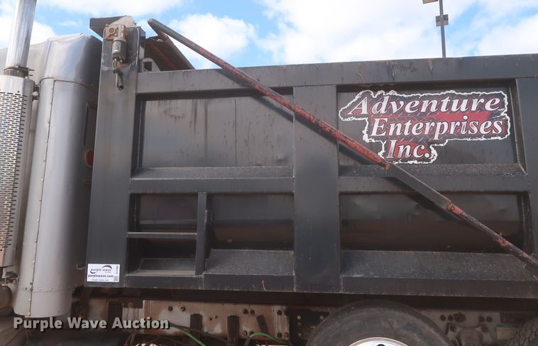 image for item DJ1885 1999 Freightliner FLD120  dump truck