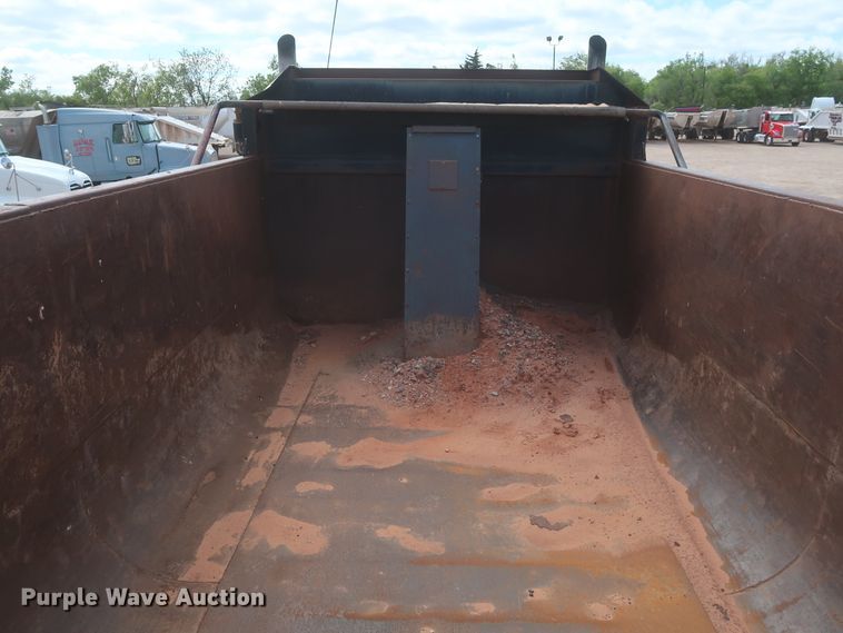 image for item DJ1885 1999 Freightliner FLD120  dump truck