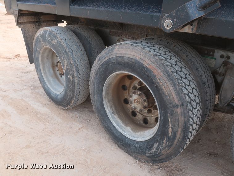 image for item DJ1885 1999 Freightliner FLD120  dump truck