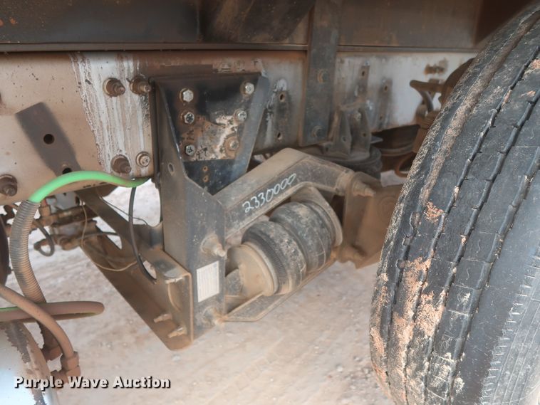 image for item DJ1885 1999 Freightliner FLD120  dump truck