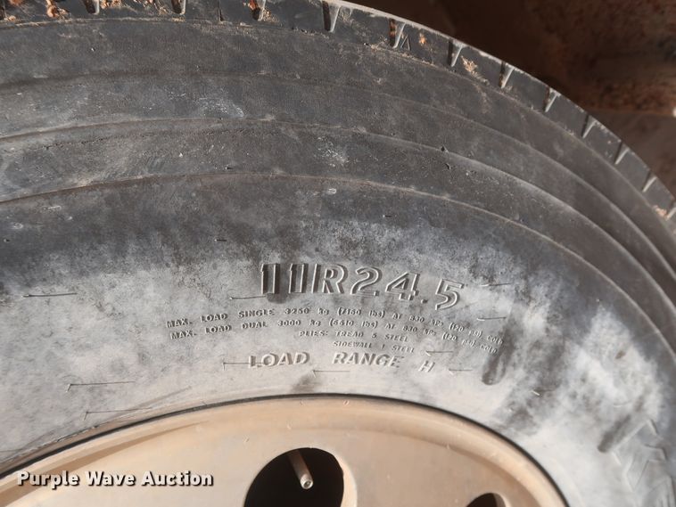 image for item DJ1885 1999 Freightliner FLD120  dump truck