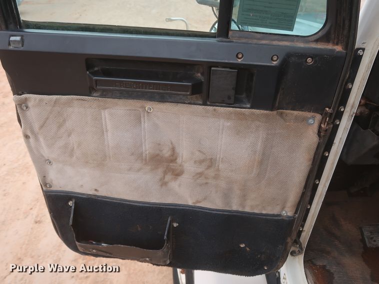 image for item DJ1894 2000 Freightliner FLD120  dump truck