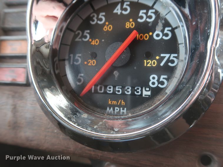 image for item DJ1894 2000 Freightliner FLD120  dump truck