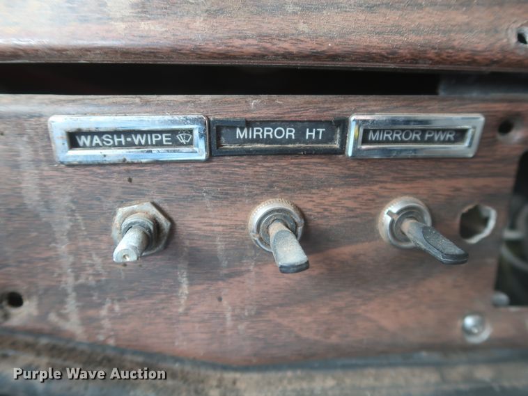 image for item DJ1894 2000 Freightliner FLD120  dump truck