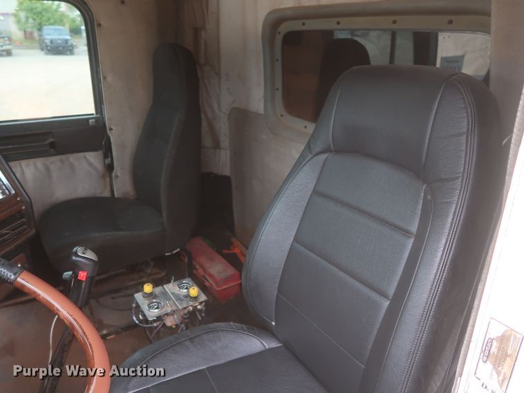 image for item DJ1894 2000 Freightliner FLD120  dump truck