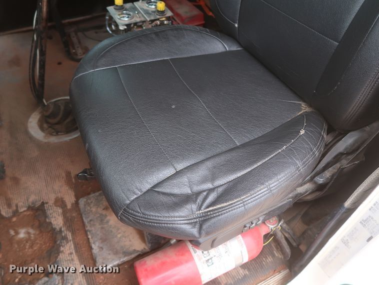 image for item DJ1894 2000 Freightliner FLD120  dump truck