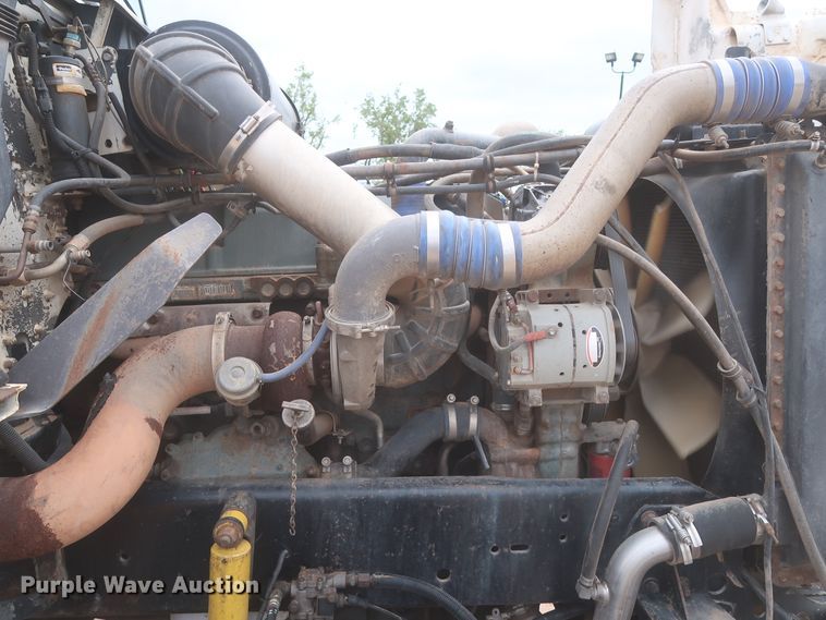 image for item DJ1894 2000 Freightliner FLD120  dump truck