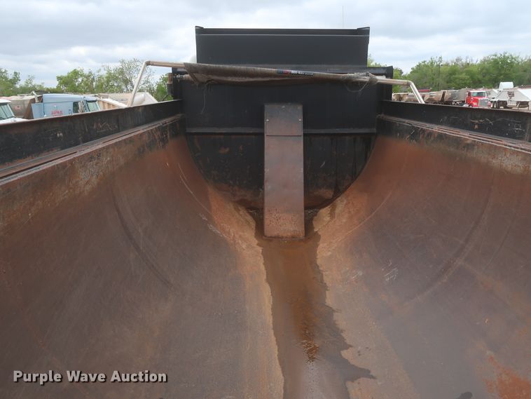 image for item DJ1894 2000 Freightliner FLD120  dump truck