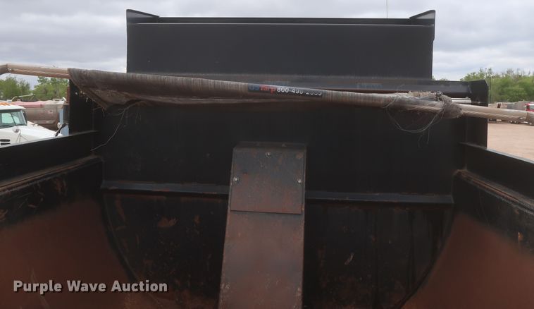 image for item DJ1894 2000 Freightliner FLD120  dump truck