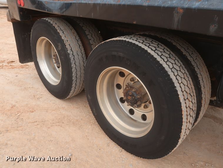 image for item DJ1894 2000 Freightliner FLD120  dump truck