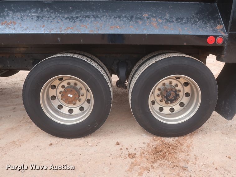 image for item DJ1894 2000 Freightliner FLD120  dump truck