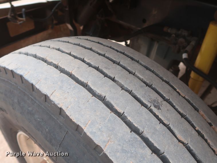 image for item DJ1894 2000 Freightliner FLD120  dump truck