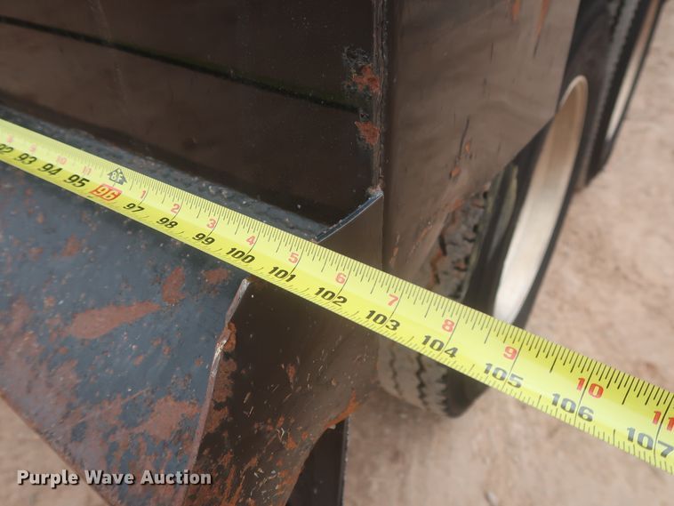 image for item DJ1894 2000 Freightliner FLD120  dump truck