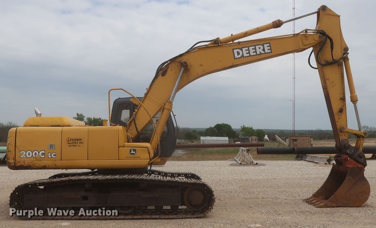 image for item DJ1896 2002 John Deere 200C LC  excavator