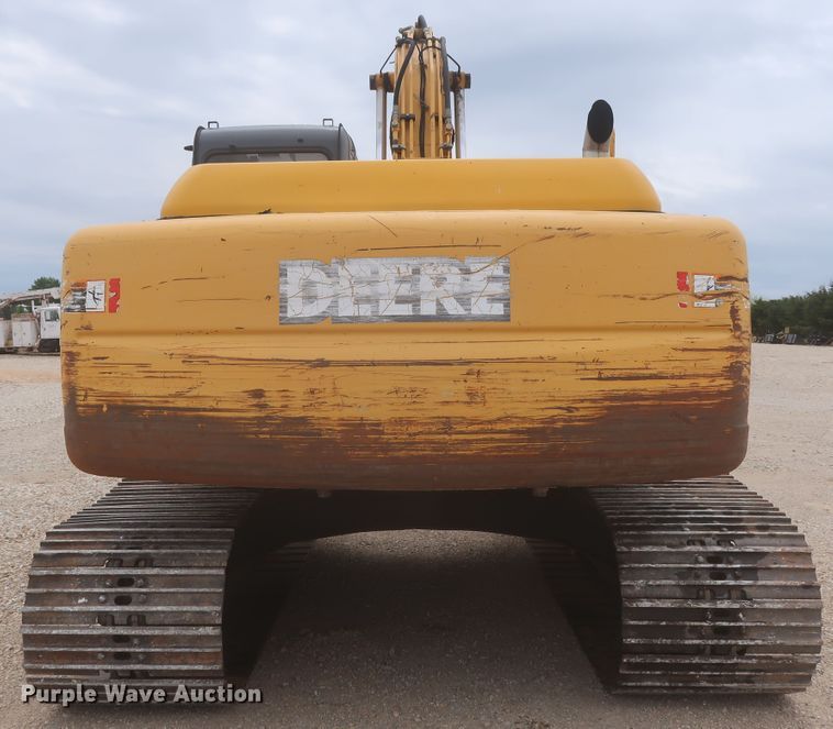 image for item DJ1896 2002 John Deere 200C LC  excavator