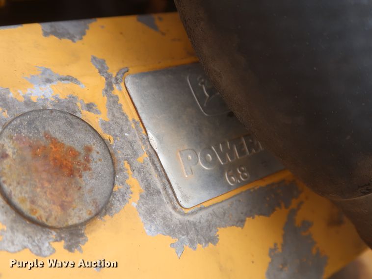 image for item DJ1896 2002 John Deere 200C LC  excavator