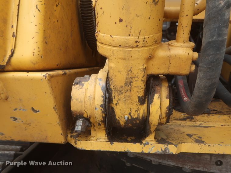 image for item DJ1896 2002 John Deere 200C LC  excavator