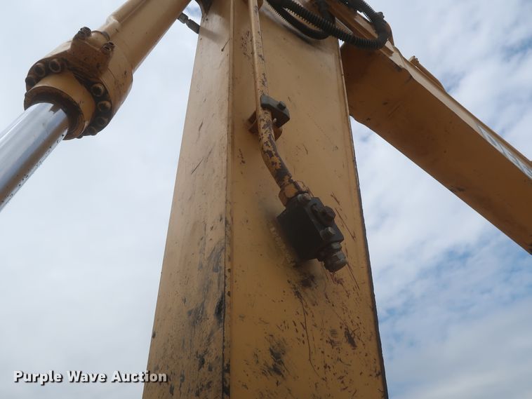 image for item DJ1896 2002 John Deere 200C LC  excavator