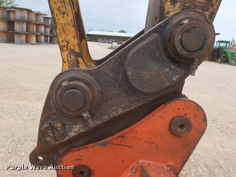 image for item DJ1896 2002 John Deere 200C LC  excavator