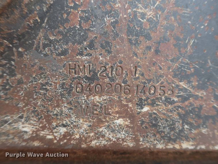 image for item DJ1896 2002 John Deere 200C LC  excavator