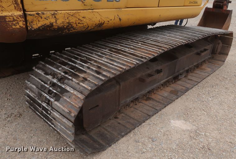 image for item DJ1896 2002 John Deere 200C LC  excavator