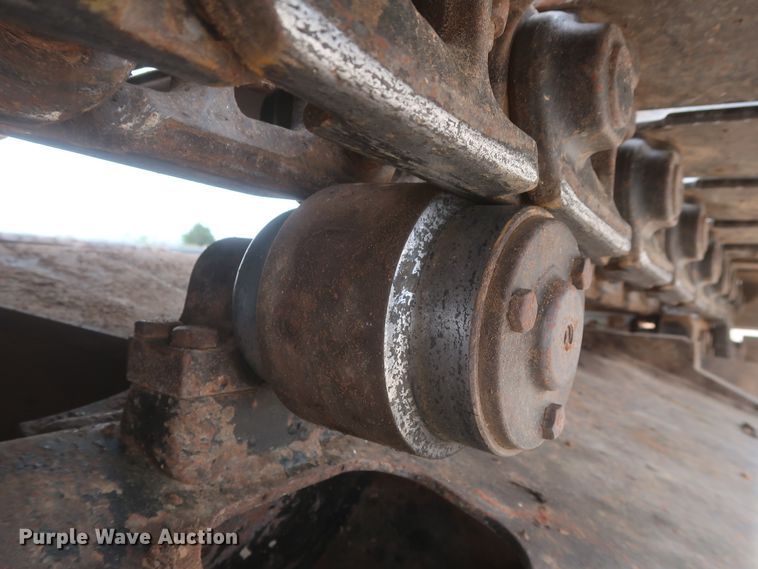 image for item DJ1896 2002 John Deere 200C LC  excavator