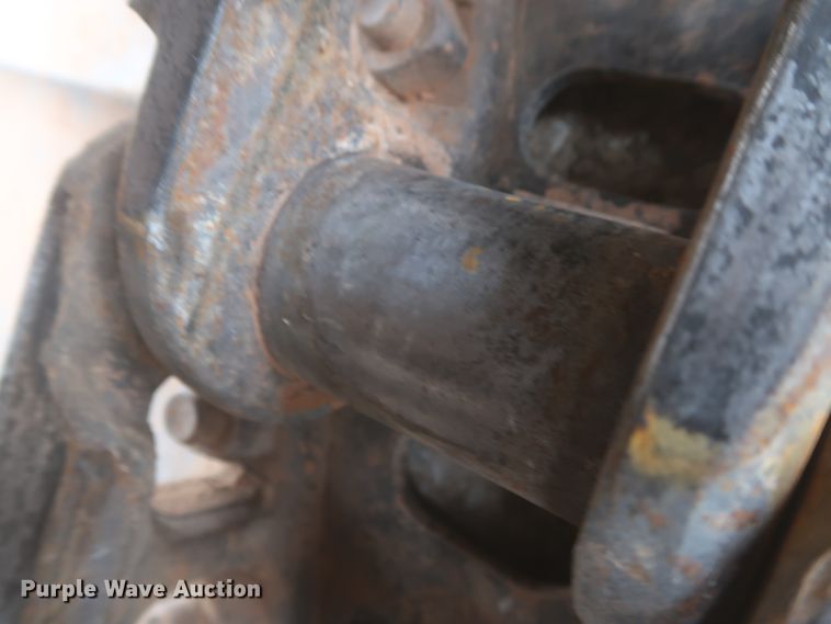 image for item DJ1896 2002 John Deere 200C LC  excavator