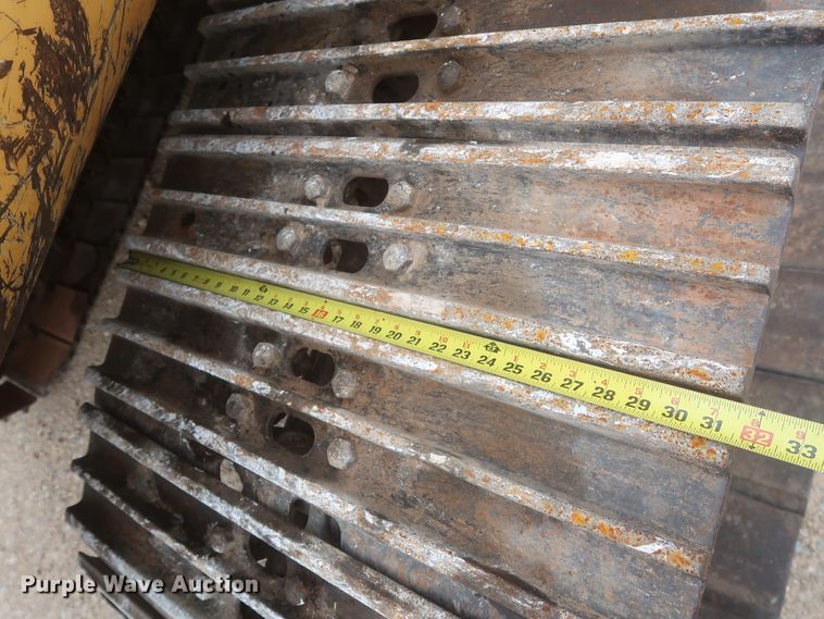 image for item DJ1896 2002 John Deere 200C LC  excavator