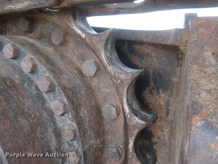 image for item DJ1896 2002 John Deere 200C LC  excavator