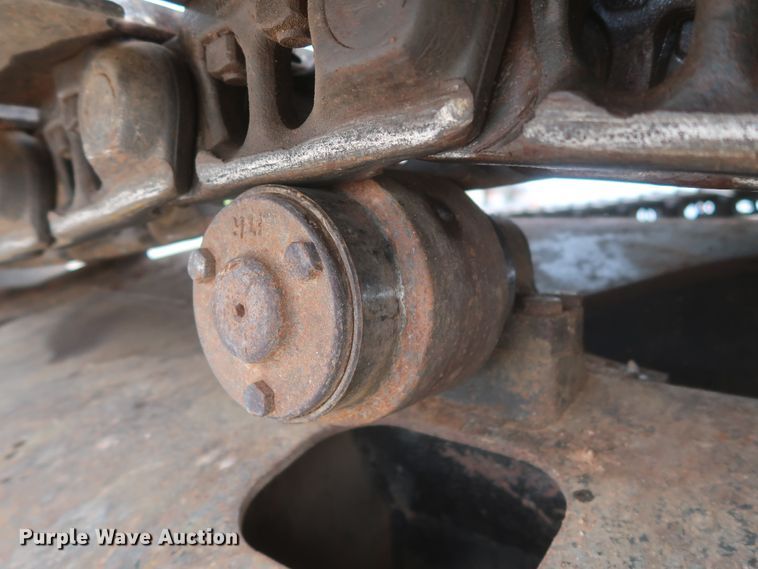 image for item DJ1896 2002 John Deere 200C LC  excavator