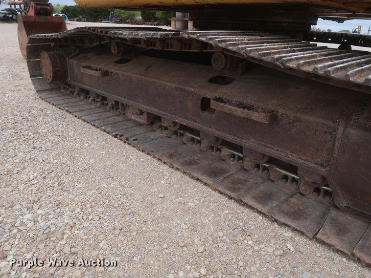 image for item DJ1896 2002 John Deere 200C LC  excavator