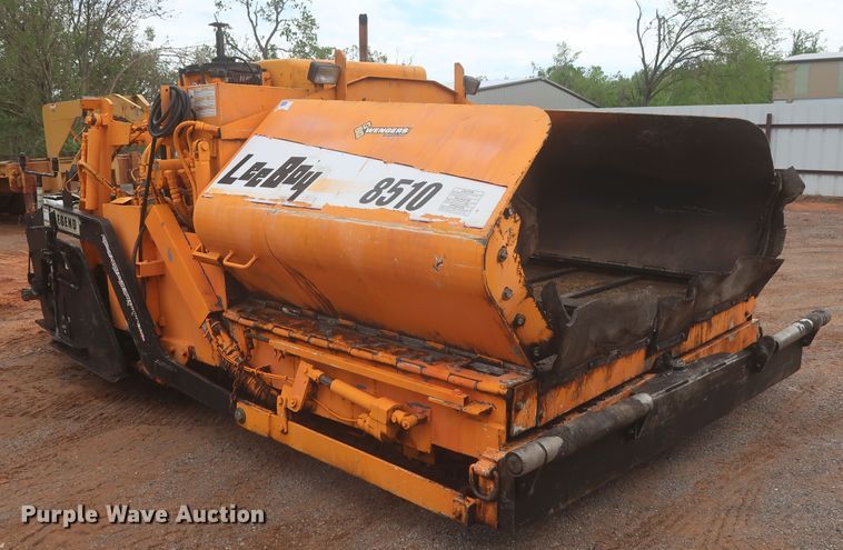 image for item DJ1903 2006 LeeBoy L8510T  paver