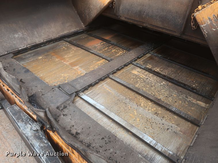 image for item DJ1903 2006 LeeBoy L8510T  paver