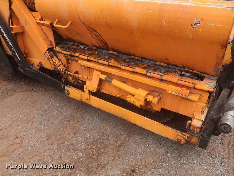 image for item DJ1903 2006 LeeBoy L8510T  paver