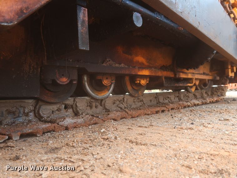 image for item DJ1903 2006 LeeBoy L8510T  paver