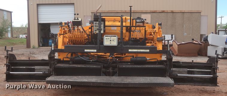 image for item DJ1903 2006 LeeBoy L8510T  paver