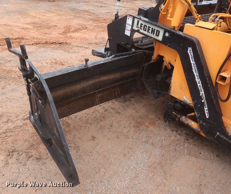 image for item DJ1903 2006 LeeBoy L8510T  paver