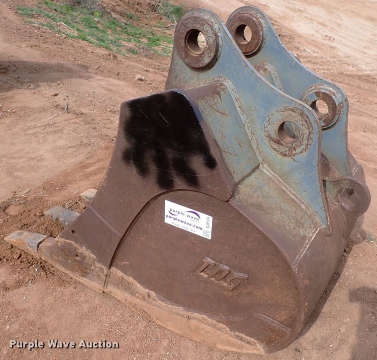 image for item DJ5526 TAG  42"W excavator bucket