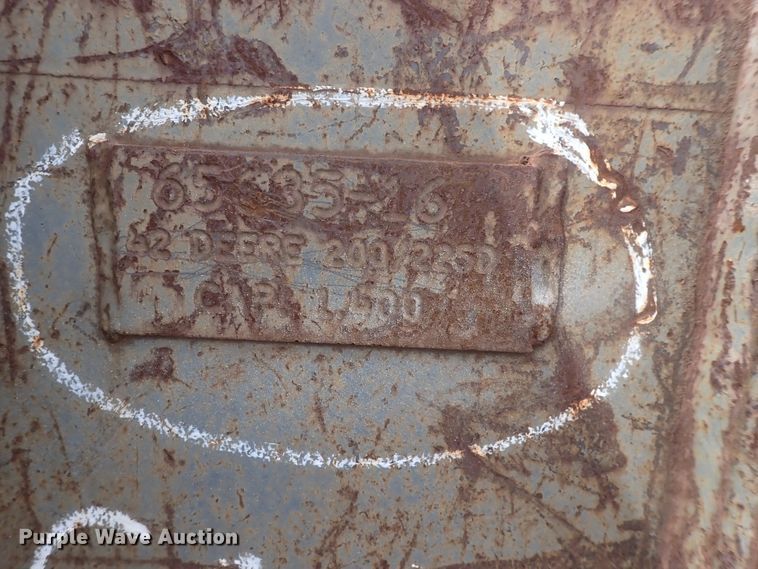 image for item DJ5526 TAG  42"W excavator bucket