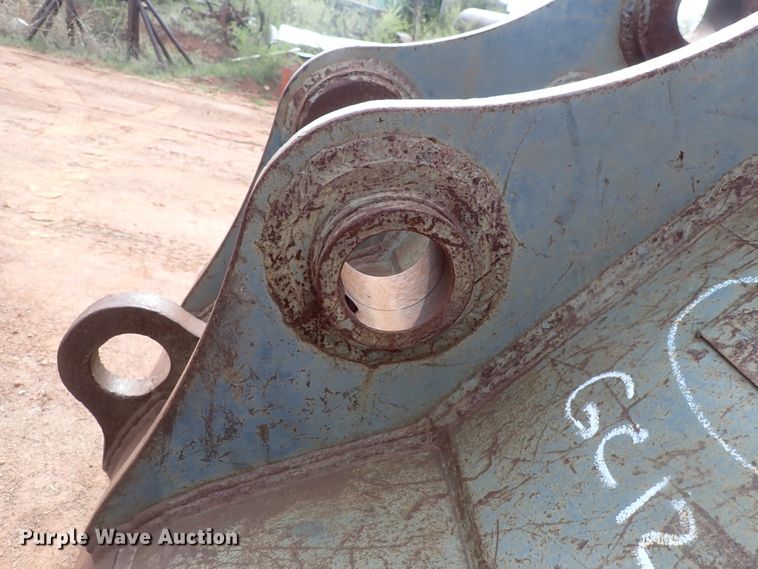 image for item DJ5526 TAG  42"W excavator bucket